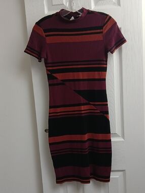 Abercrombie & Fitch 90s Style Striped Short-Sleeve High Collar‎ Bodycon Dress
